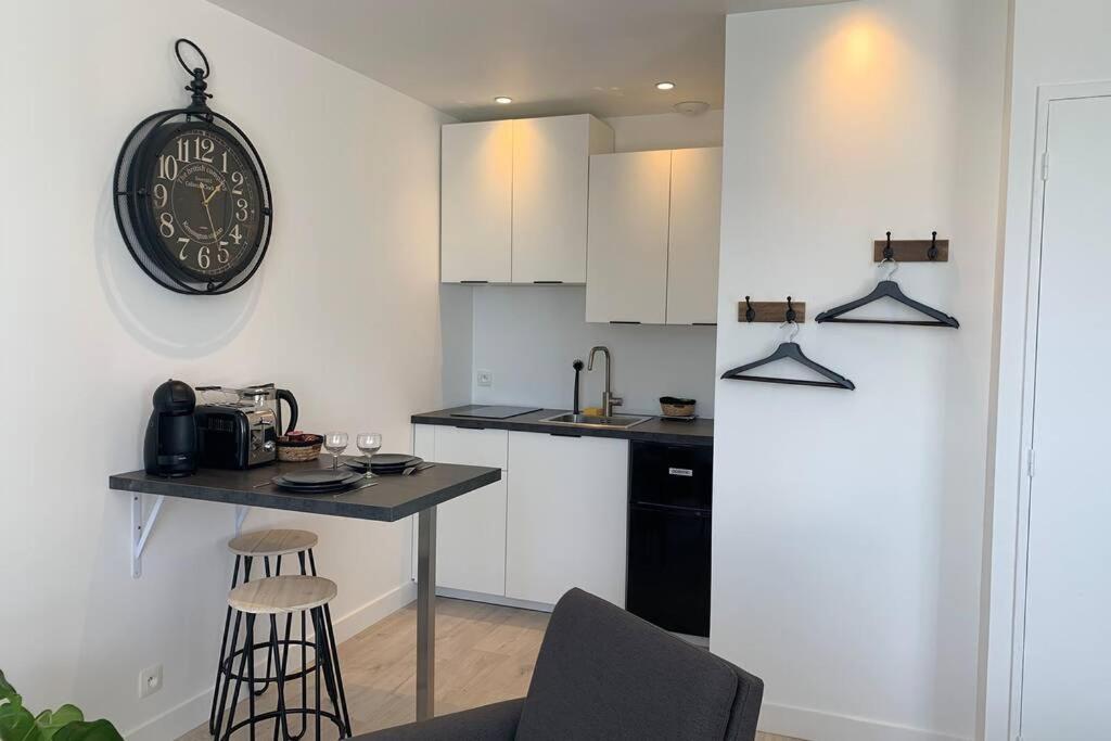 Le Petit Loft - Studio - Wifi - Coeur De Ville - Parking Pont-l'Abbe Exterior foto